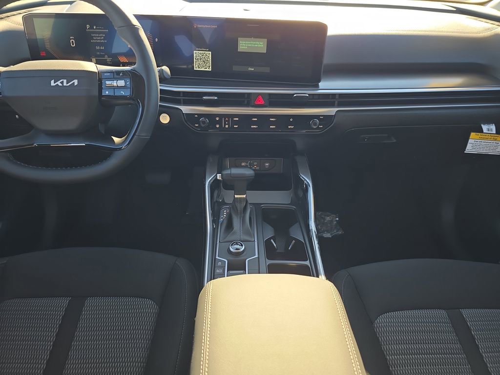 New 2026 Kia Sorento LX FWD image 14