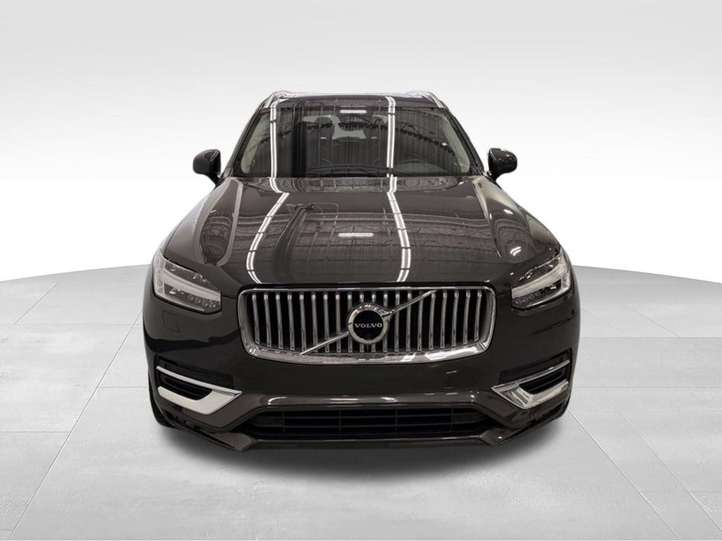 Used 2023 Volvo XC90 B5 Plus AWD/4WD image 8