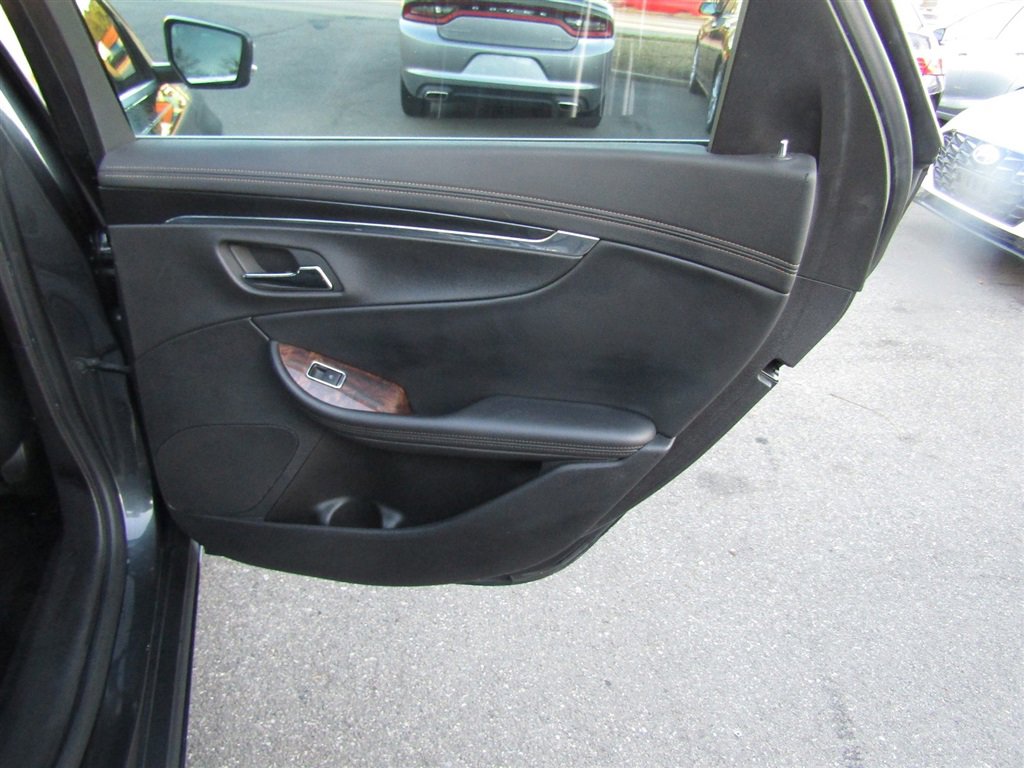 Used 2014 Chevrolet Impala LT image 24