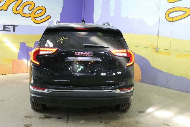 Used 2023 GMC Terrain SLT w/ Infotainment Package II AWD/4WD image 7