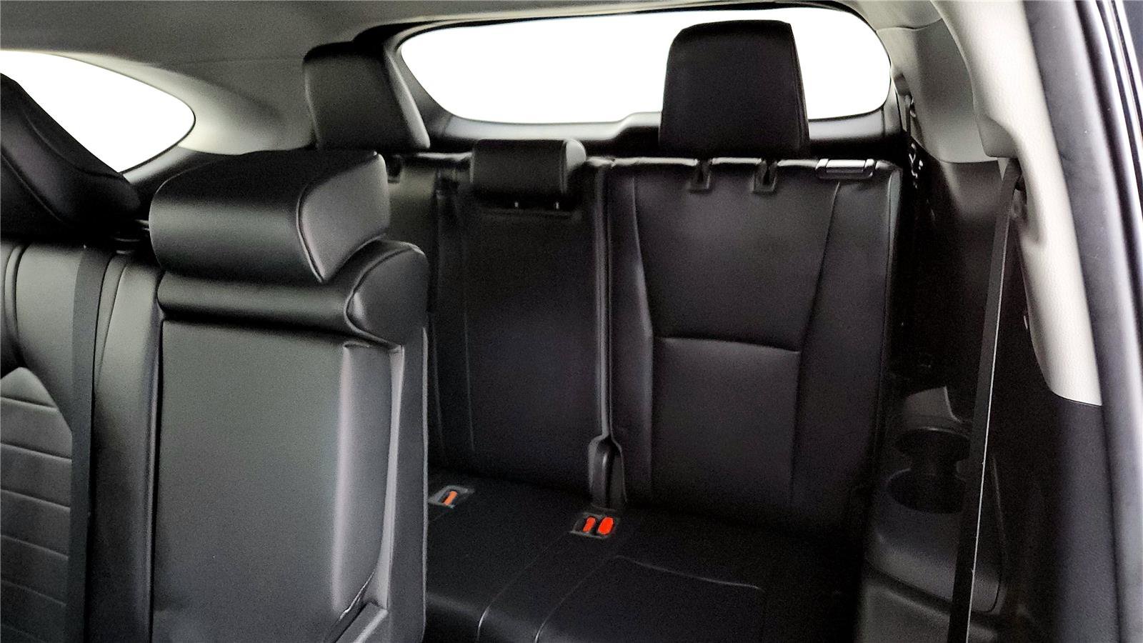 Used 2021 Toyota Highlander XLE image 18