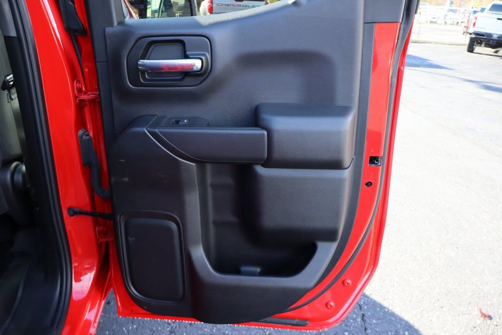 Used 2021 Chevrolet Silverado 1500 Custom image 21