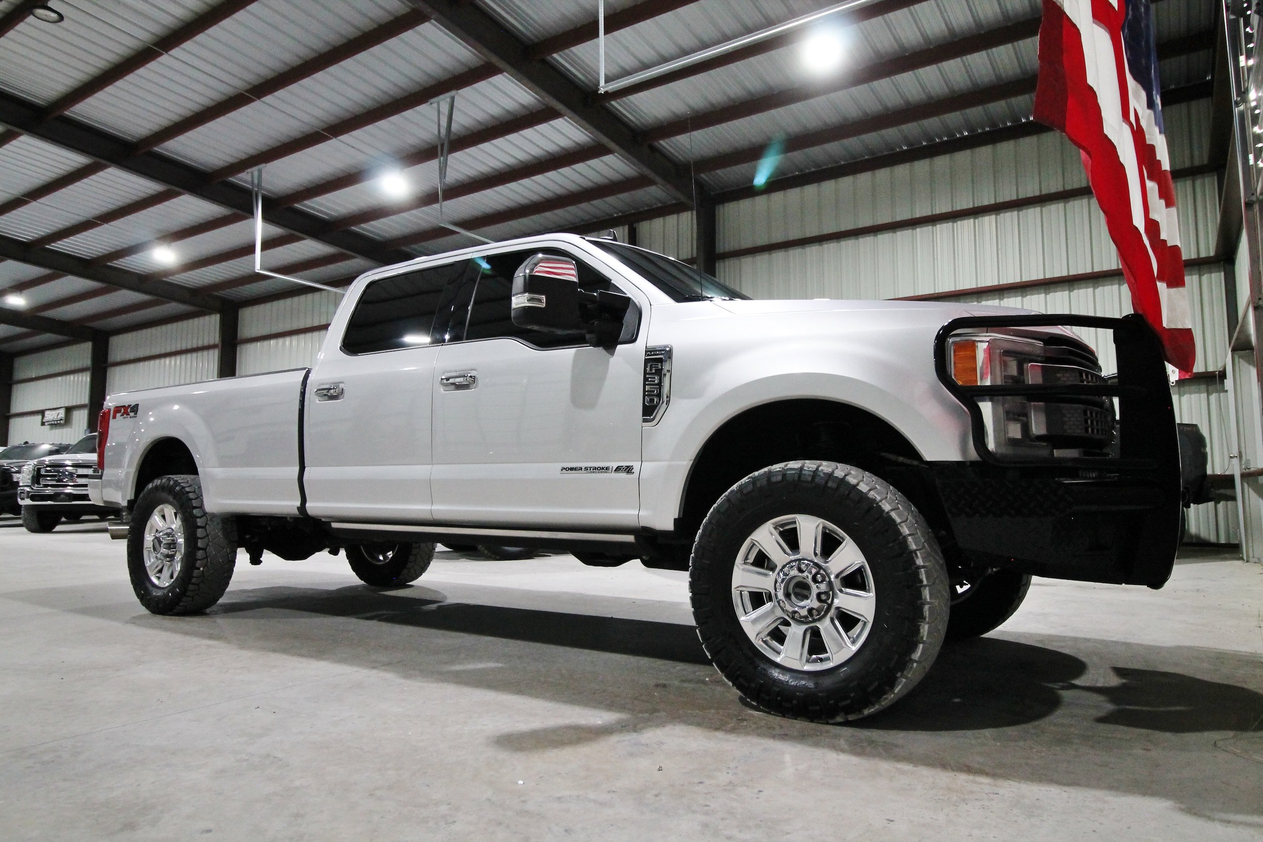 Used 2019 Ford F350 Platinum w/ Platinum Ultimate Package AWD/4WD image 16