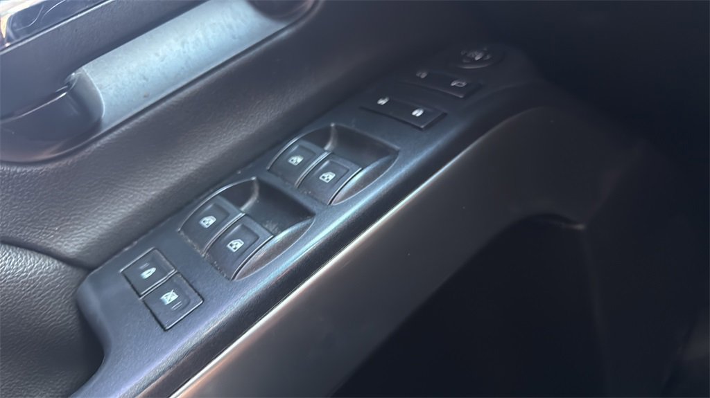 Used 2018 Chevrolet Silverado 1500 LT w/ All Star Edition image 18