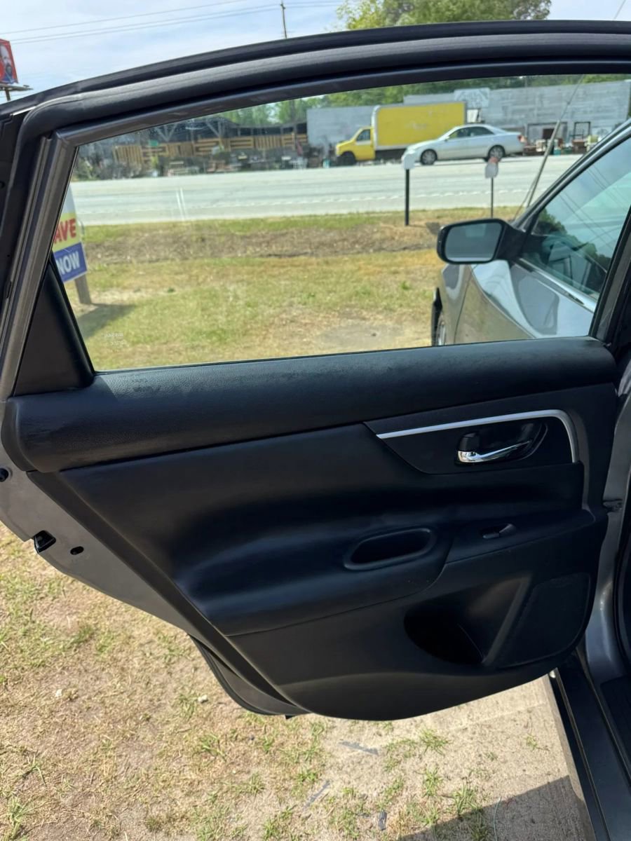 Used 2017 Nissan Altima 2.5 SV image 17