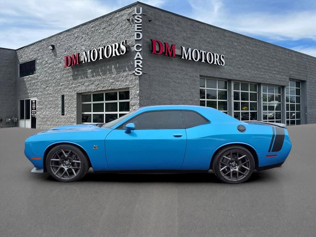 Used 2016 Dodge Challenger R/T Scat Pack w/ Leather Interior Group image 2