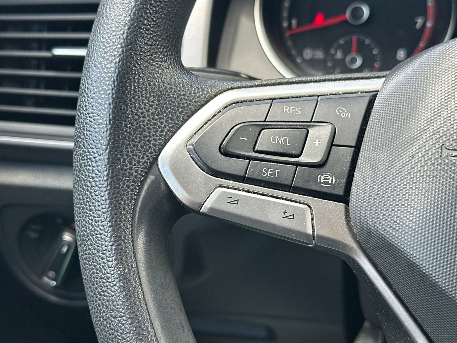 Used 2021 Volkswagen Atlas S FWD image 22