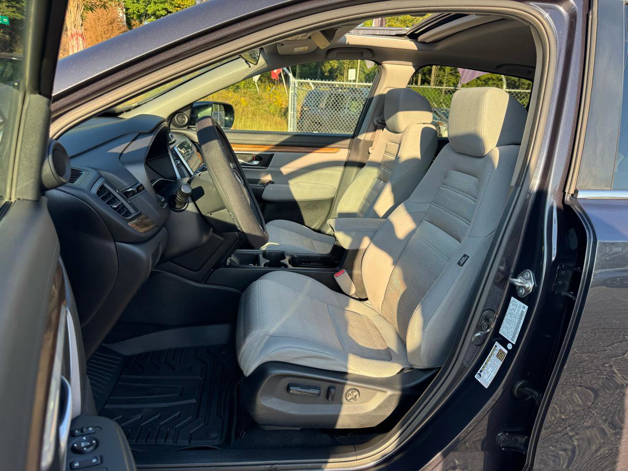 Used 2017 Honda CR-V EX image 10
