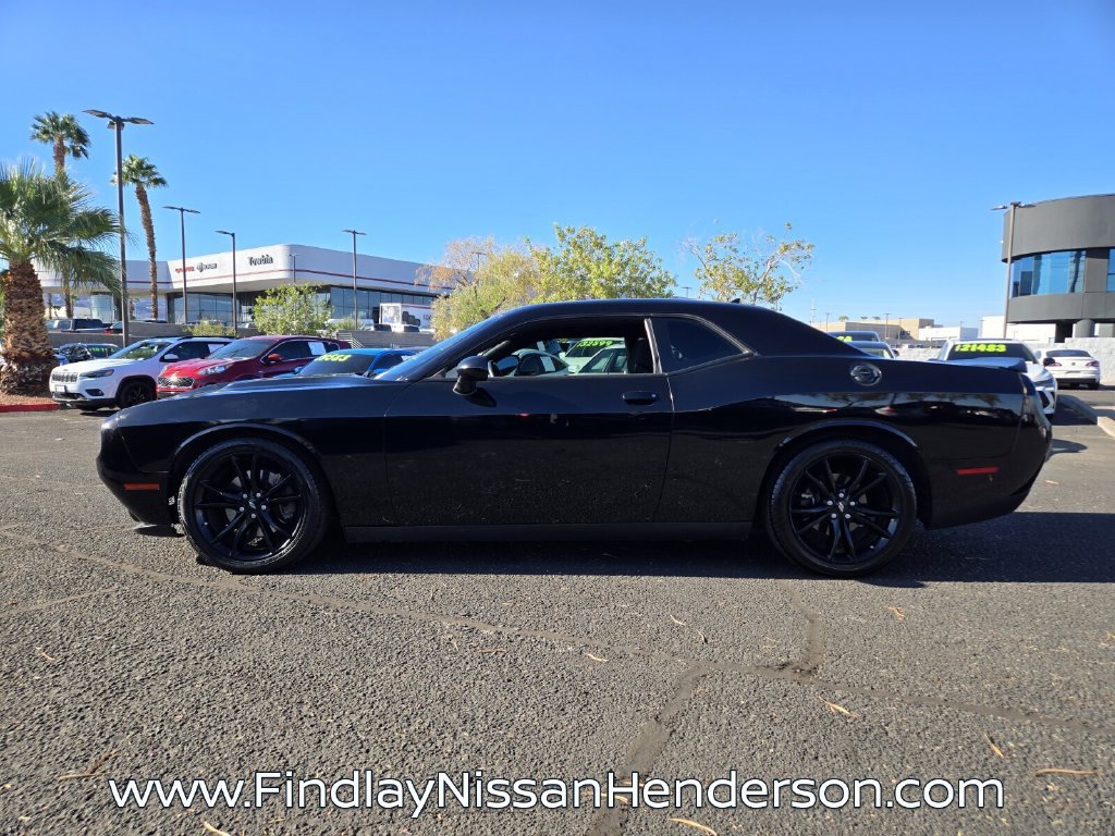 Used 2017 Dodge Challenger SXT w/ Blacktop Package RWD image 3