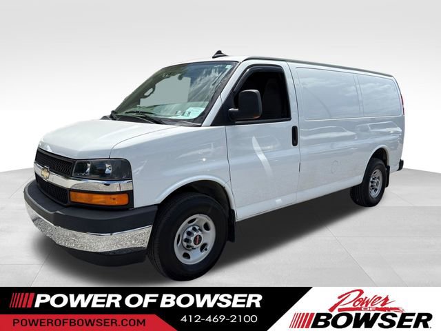 Used 2017 Chevrolet Express 2500 RWD image 1