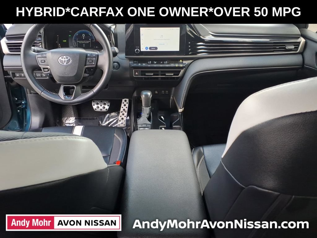 Used 2025 Toyota Camry SE FWD image 37
