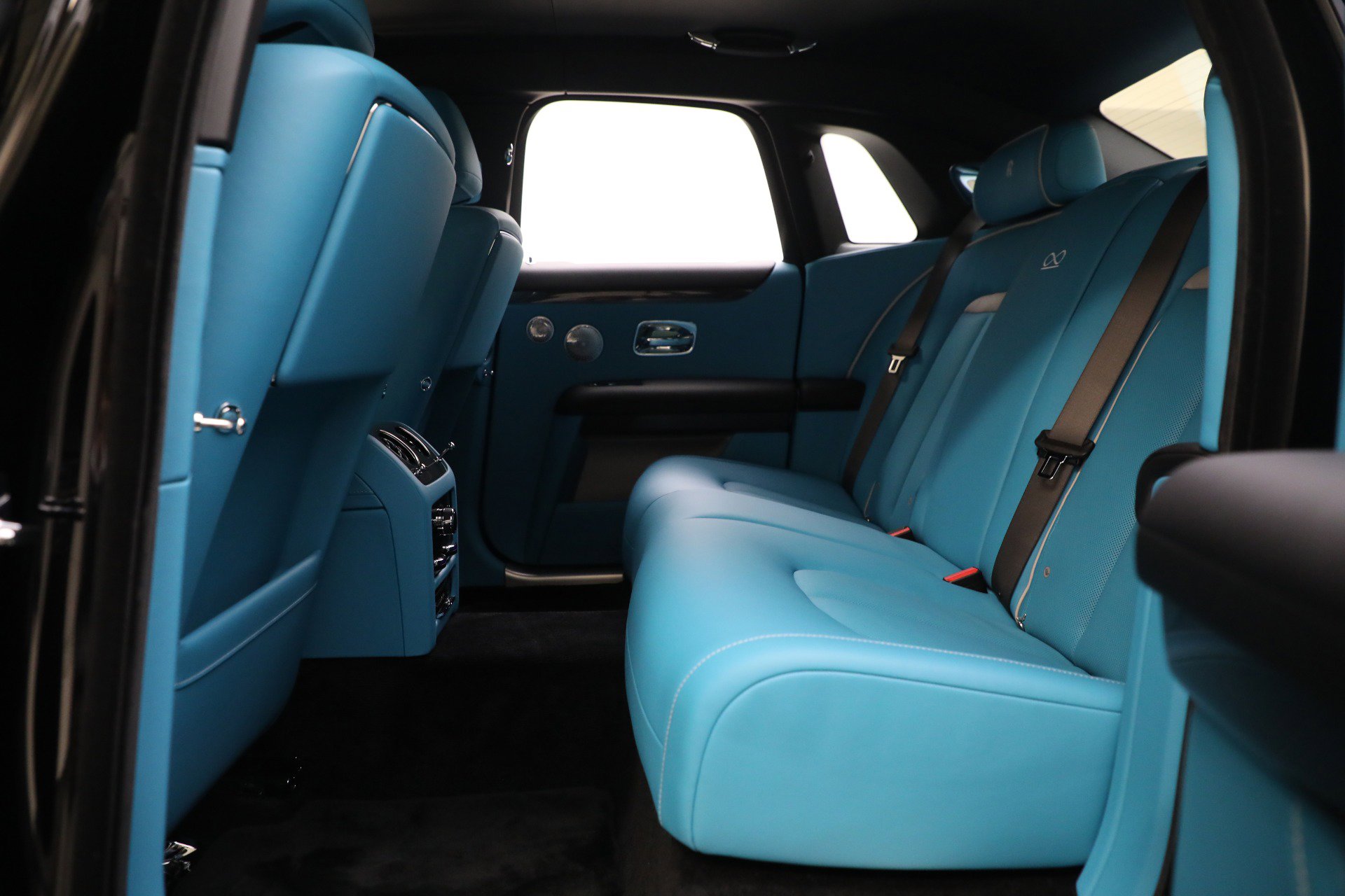 Certified 2024 Rolls-Royce Ghost Black Badge w/ Black Badge Ghost Package image 21