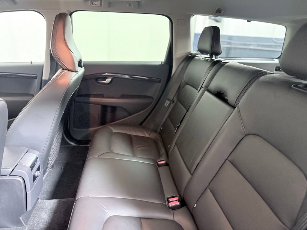 Used 2016 Volvo XC70 T5 Premier w/ Proximity Package image 20
