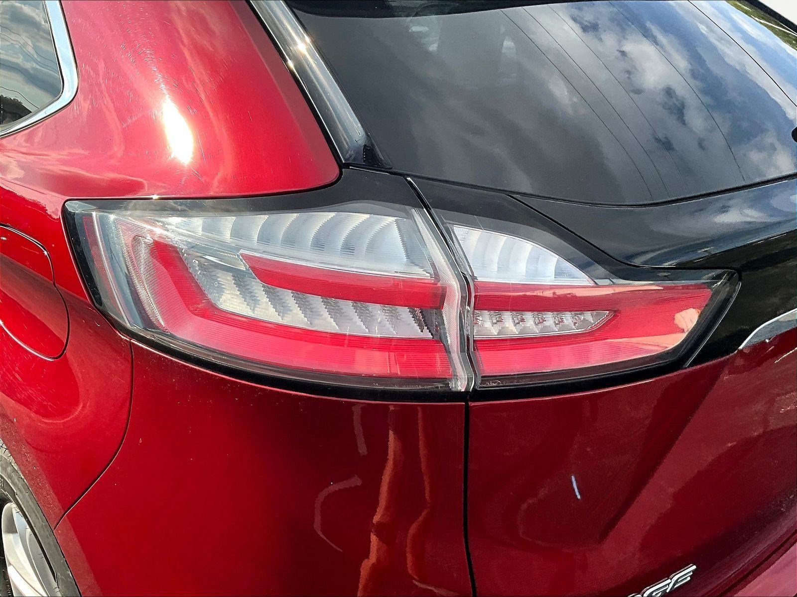 Used 2019 Ford Edge SEL w/ Equipment Group 201A AWD/4WD image 23
