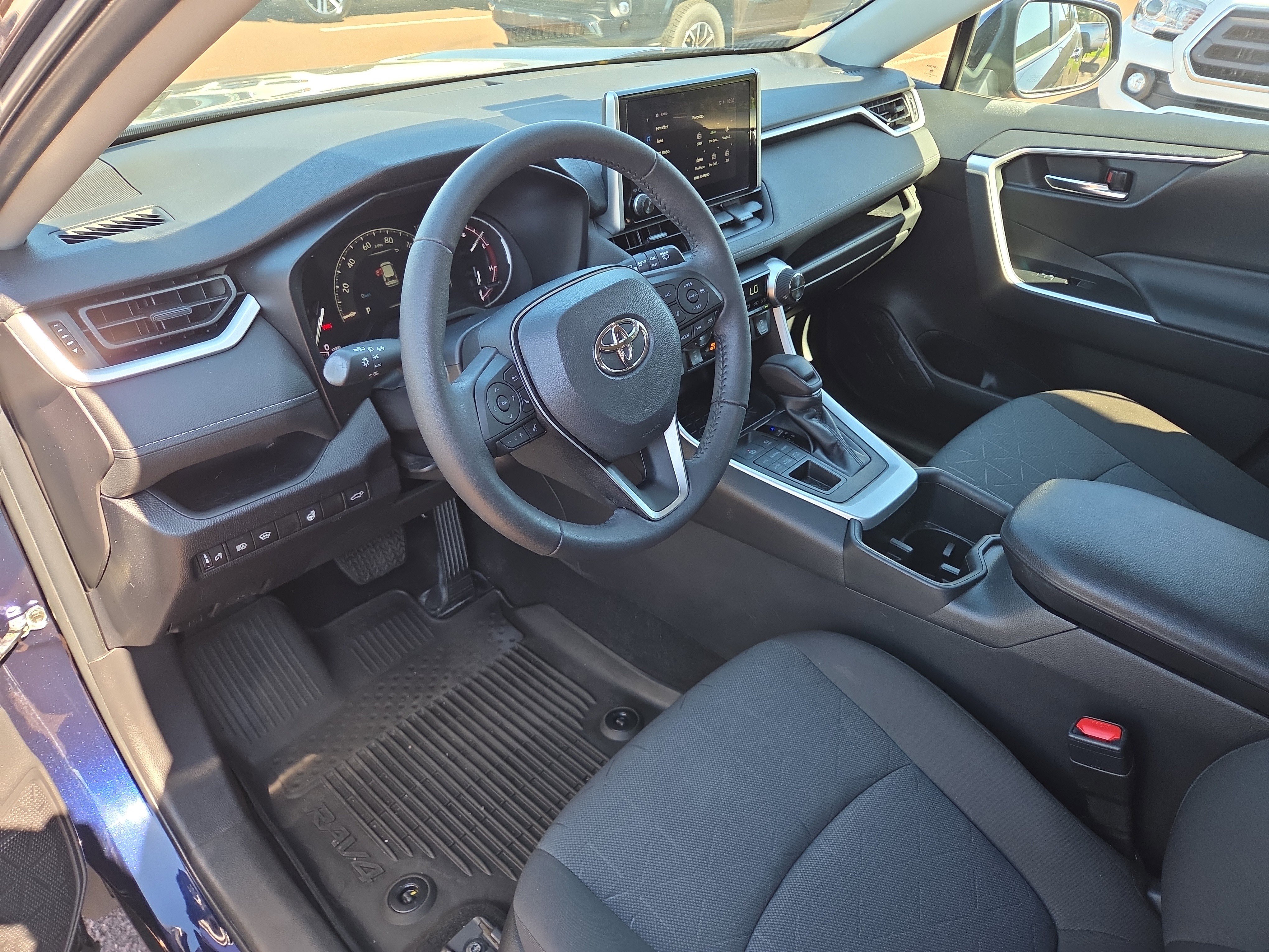 Certified 2023 Toyota RAV4 XLE w/ Convenience Package image 15