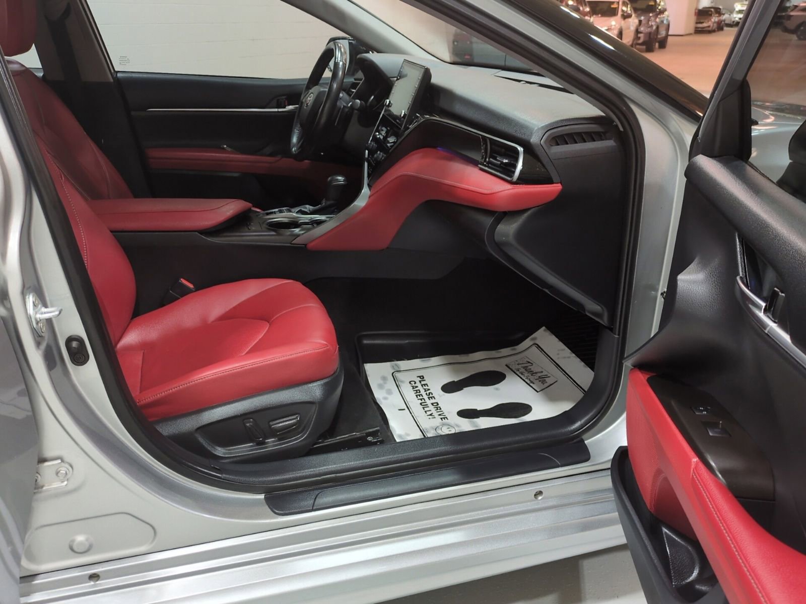 Used 2021 Toyota Camry XSE w/ Cold Weather Package FWD image 10