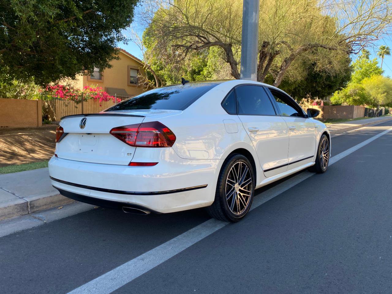 Used 2018 Volkswagen Passat GT FWD image 5