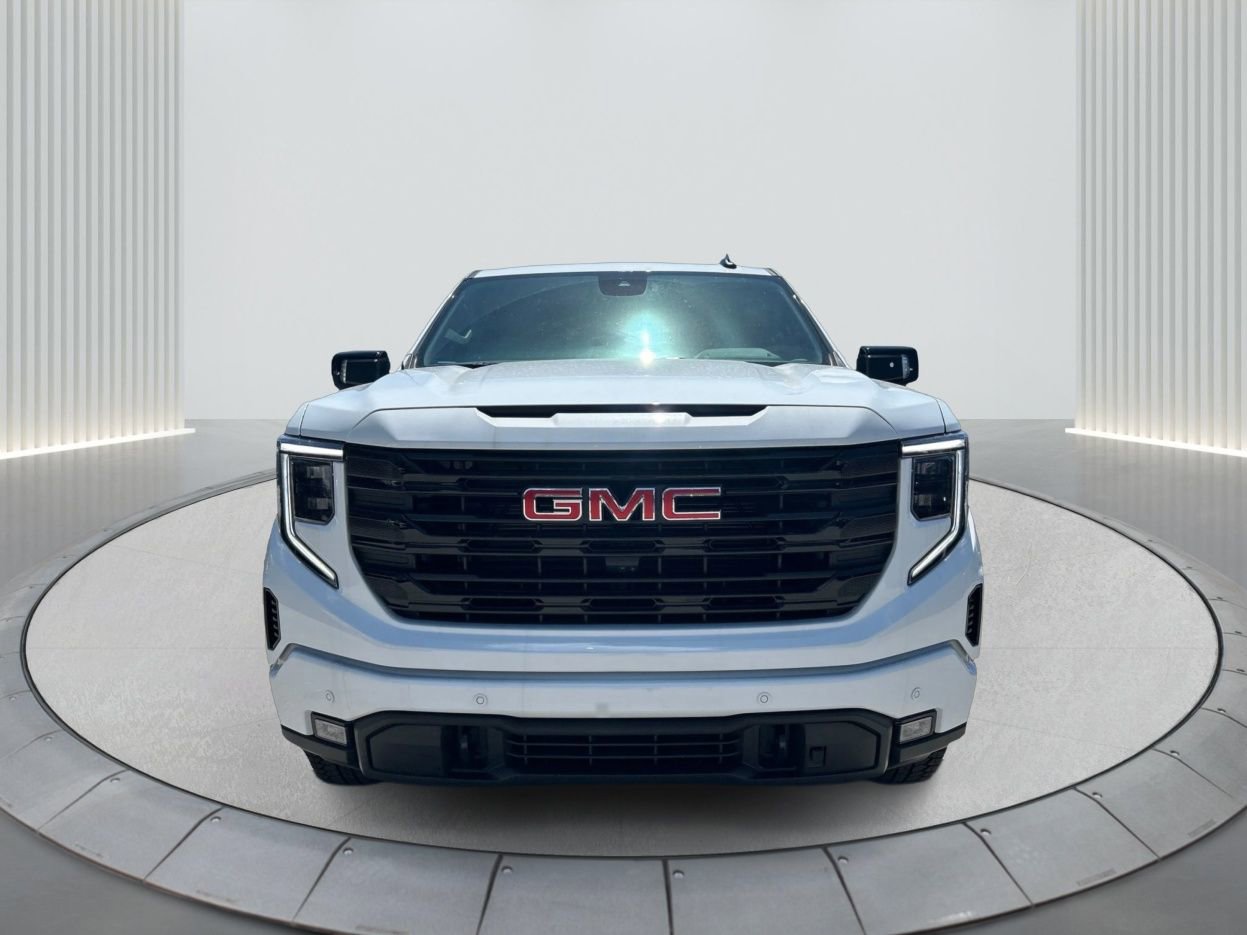 Used 2025 GMC Sierra 1500 Elevation w/ Elevation Premium Package image 2