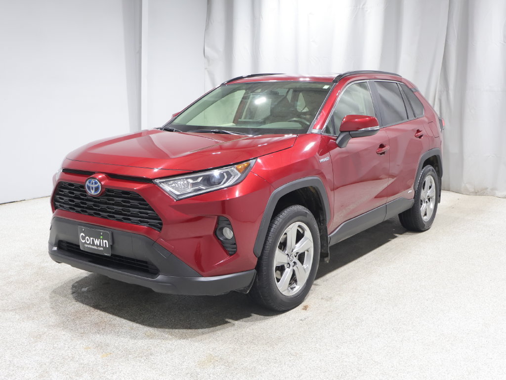 Used 2021 Toyota RAV4 XLE Premium AWD/4WD image 8