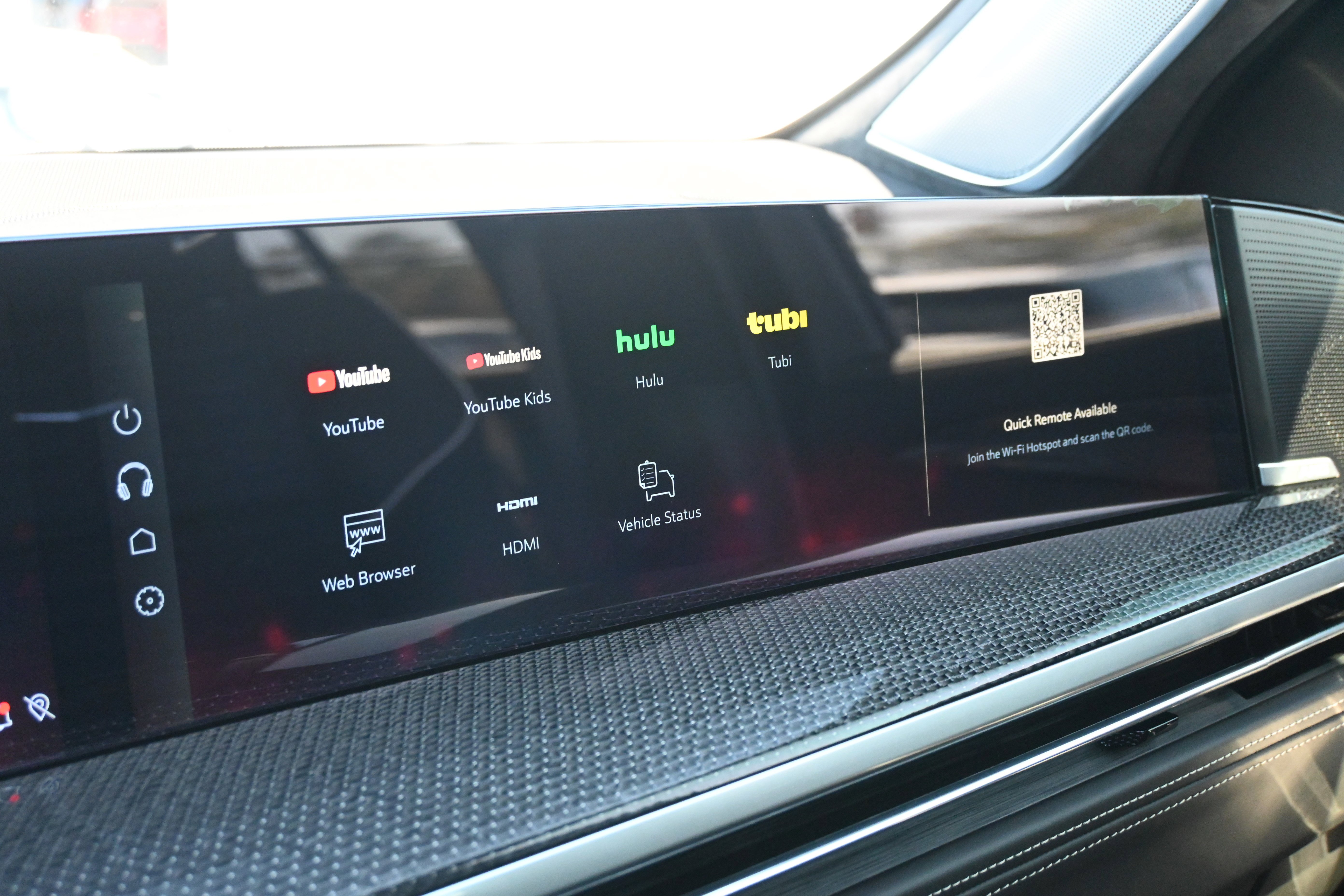 Used 2025 Cadillac Escalade V image 22