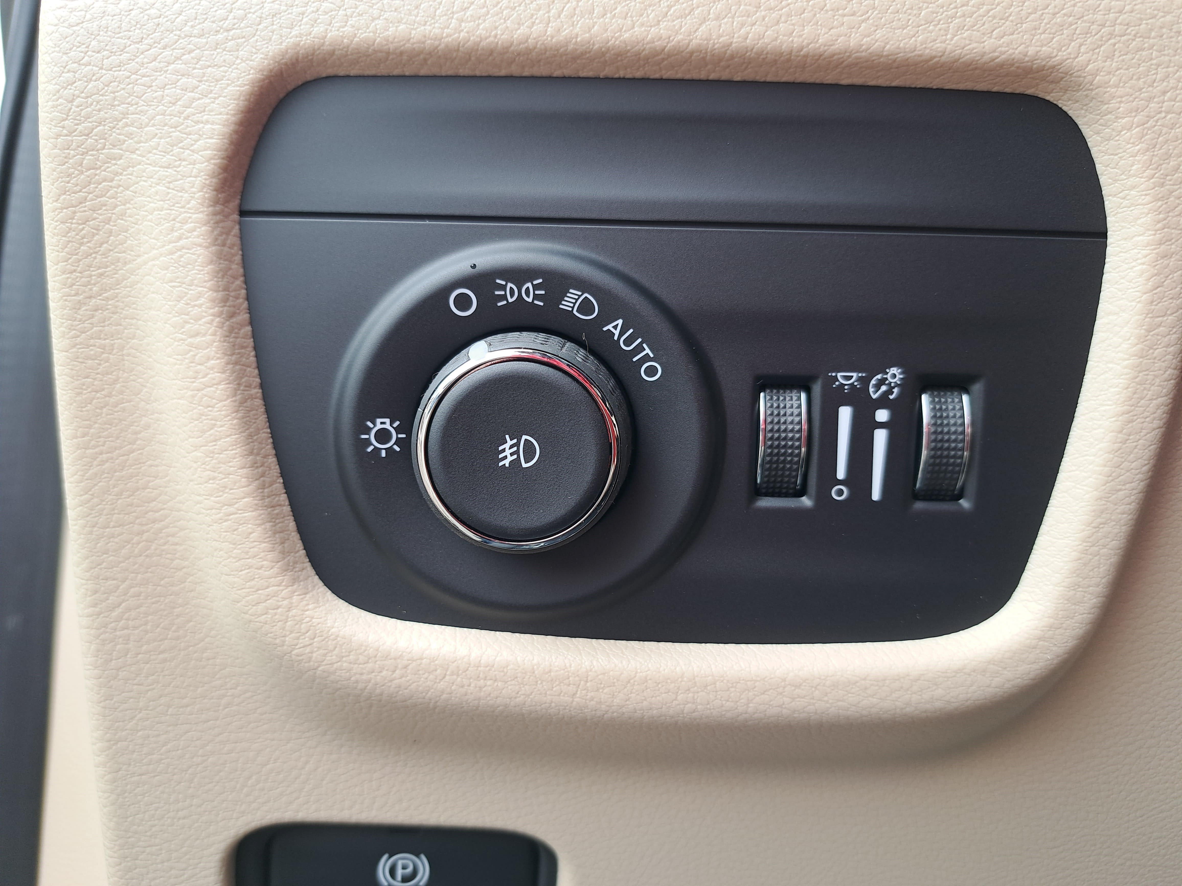 New 2026 Jeep Grand Cherokee Limited w/ Luxury Tech Group II AWD/4WD image 23