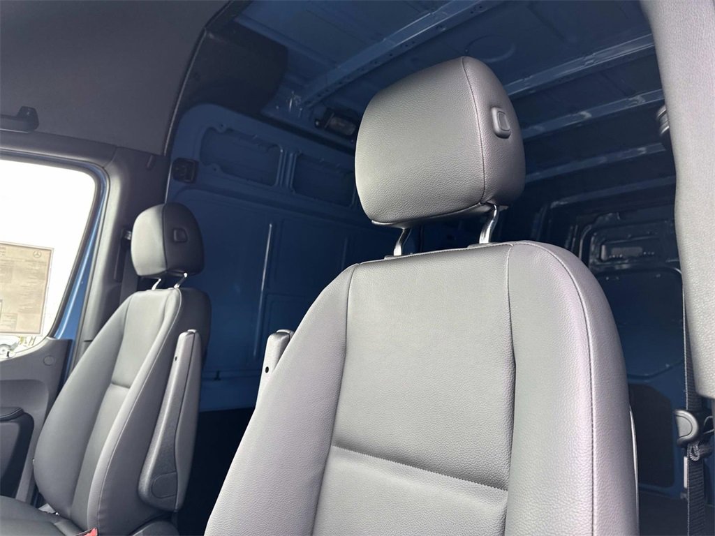 New 2026 Mercedes-Benz Sprinter 2500 image 18
