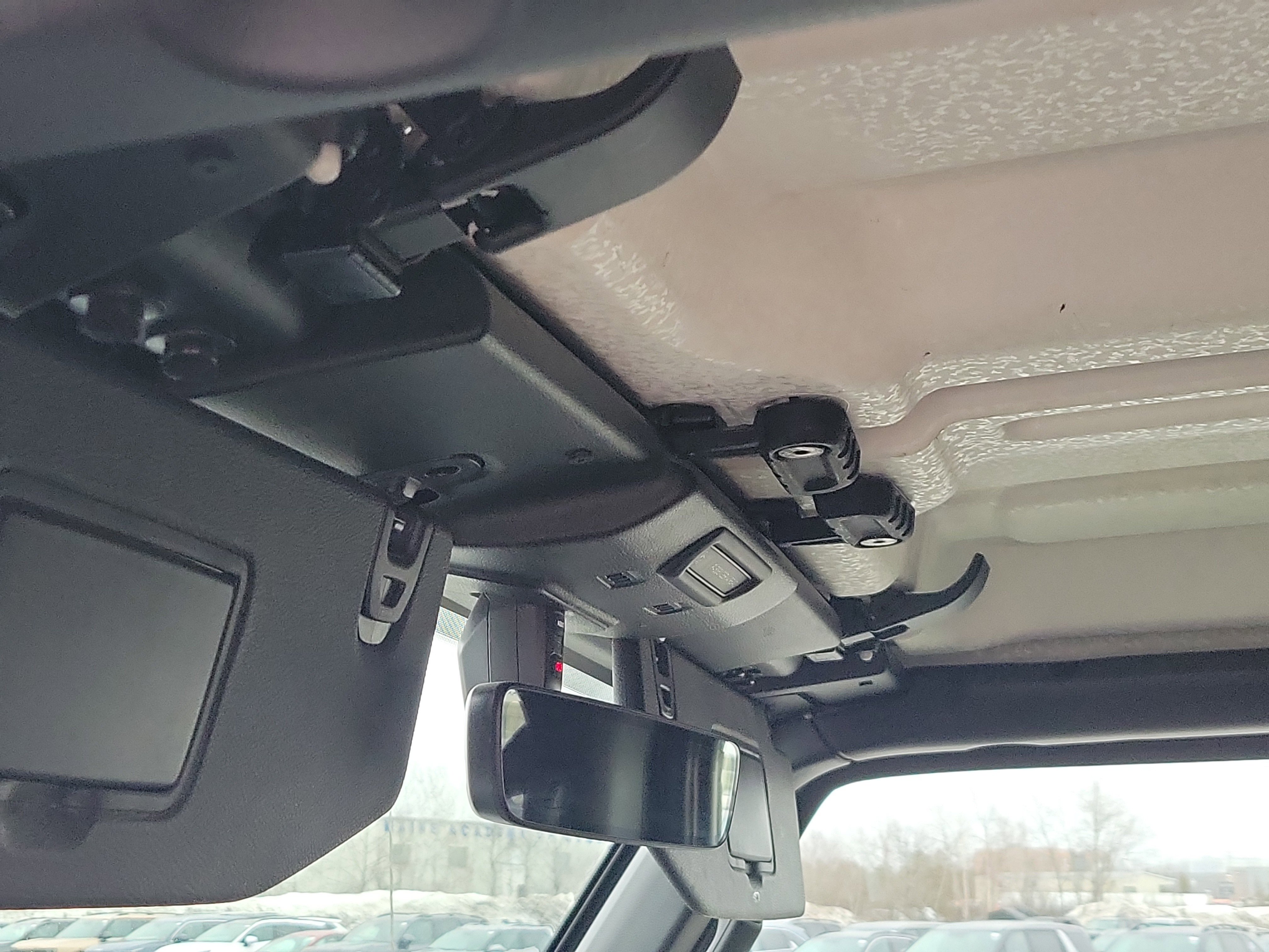 Used 2018 Jeep Wrangler Unlimited Sahara image 30