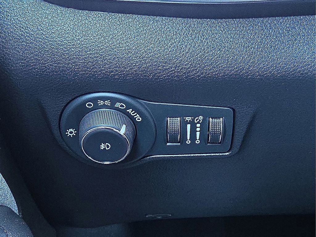 Used 2024 Jeep Compass Latitude image 26