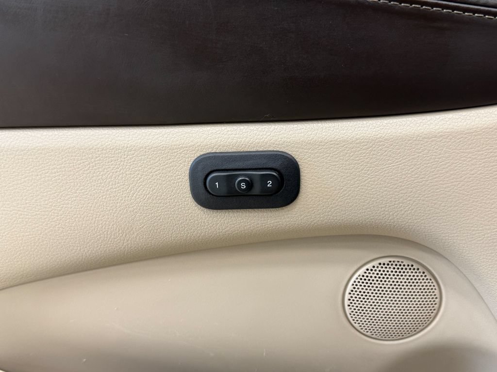 Used 2021 Jeep Grand Cherokee Summit AWD/4WD image 15