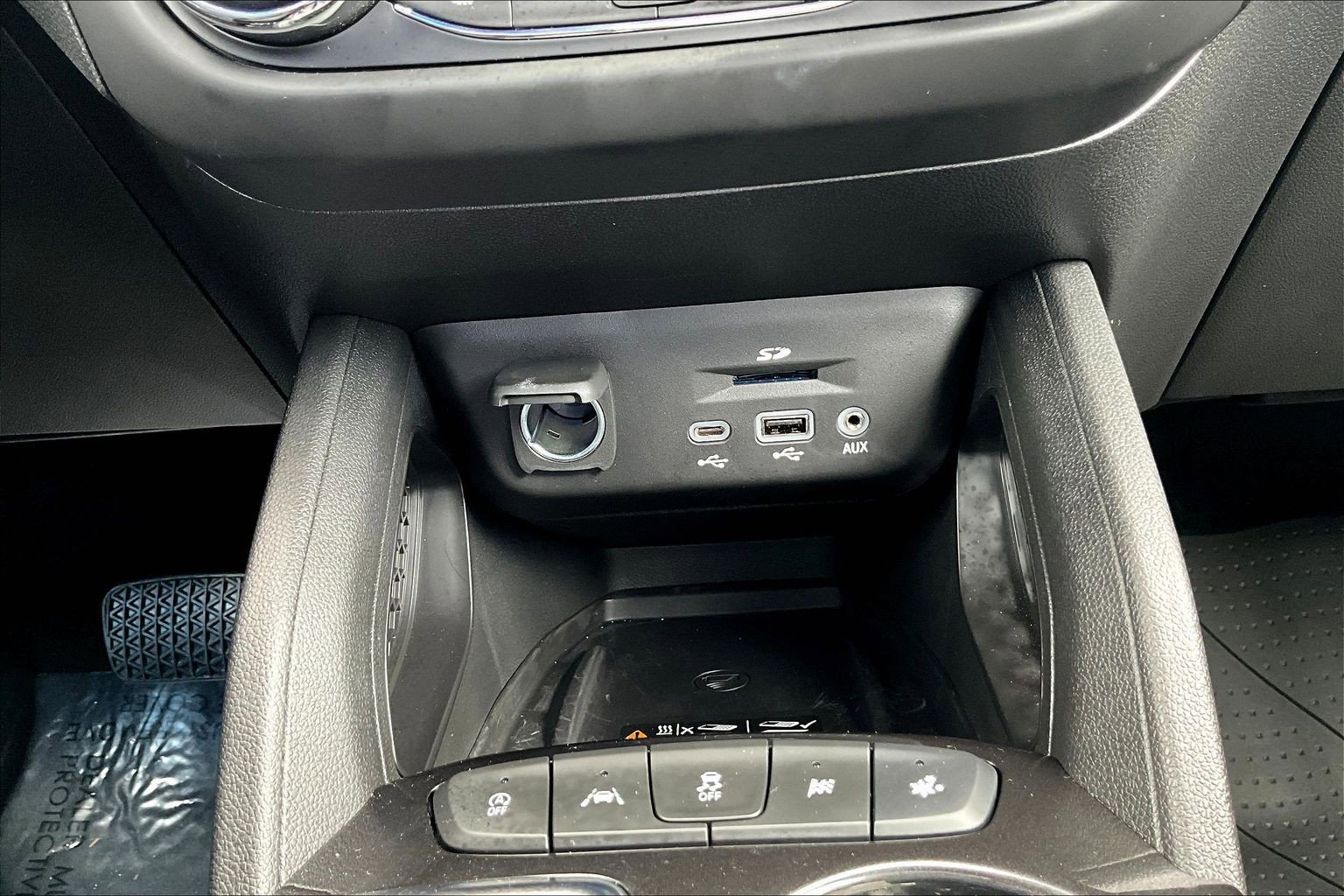 Used 2022 Chevrolet TrailBlazer ACTIV w/ Sun and Liftgate Package FWD image 26