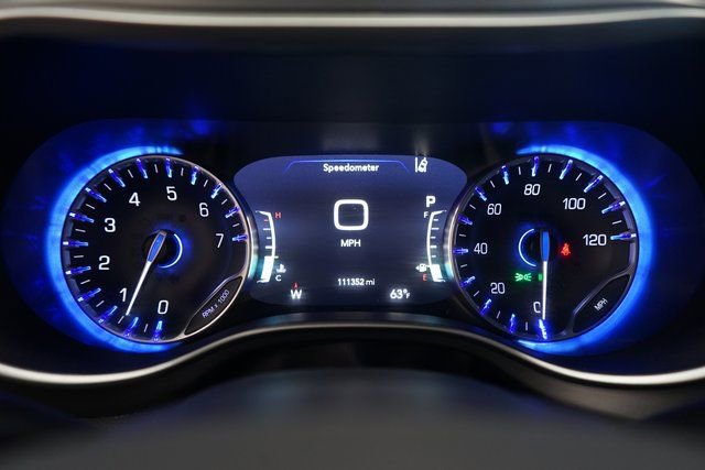 Used 2022 Chrysler Pacifica Touring-L image 33