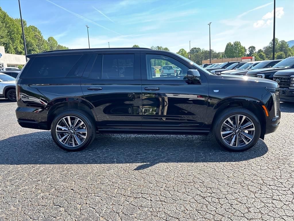 Used 2026 Cadillac Escalade Sport AWD/4WD image 9