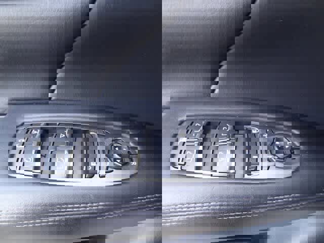 Used 2018 INFINITI Q70 L 3.7 image 18