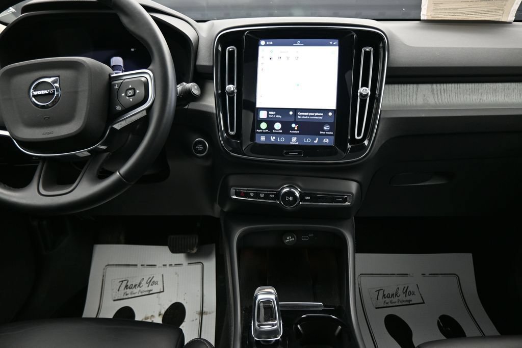 Used 2023 Volvo XC40 B5 Plus w/ Climate Package AWD/4WD image 16