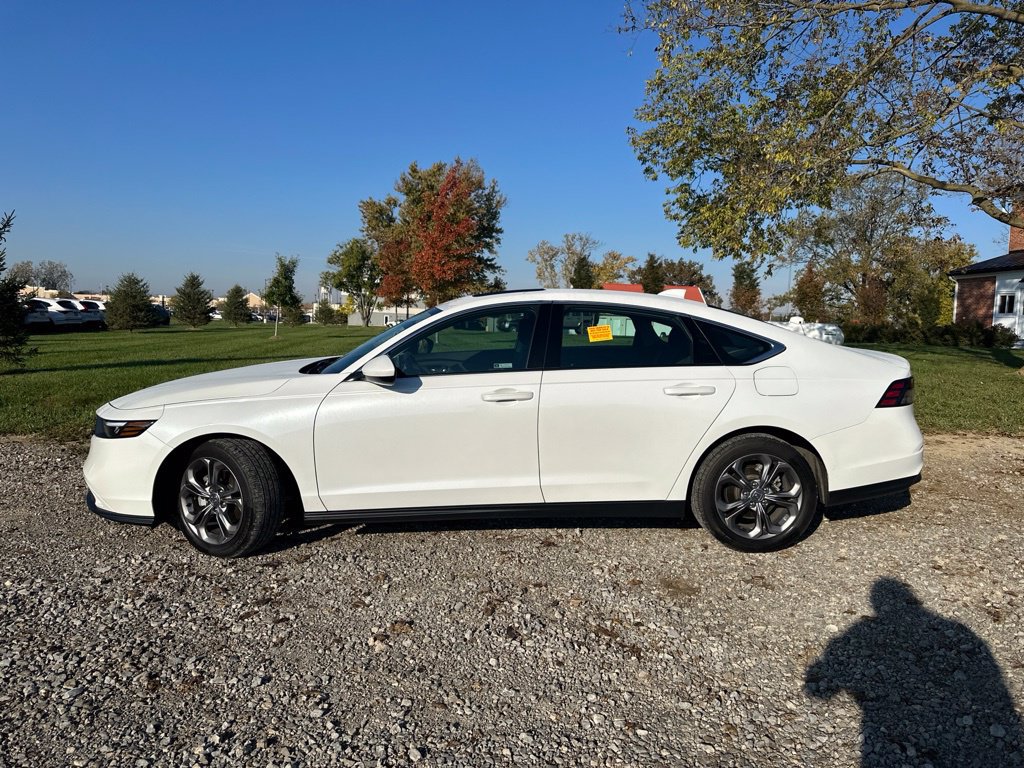Used 2024 Honda Accord EX image 9