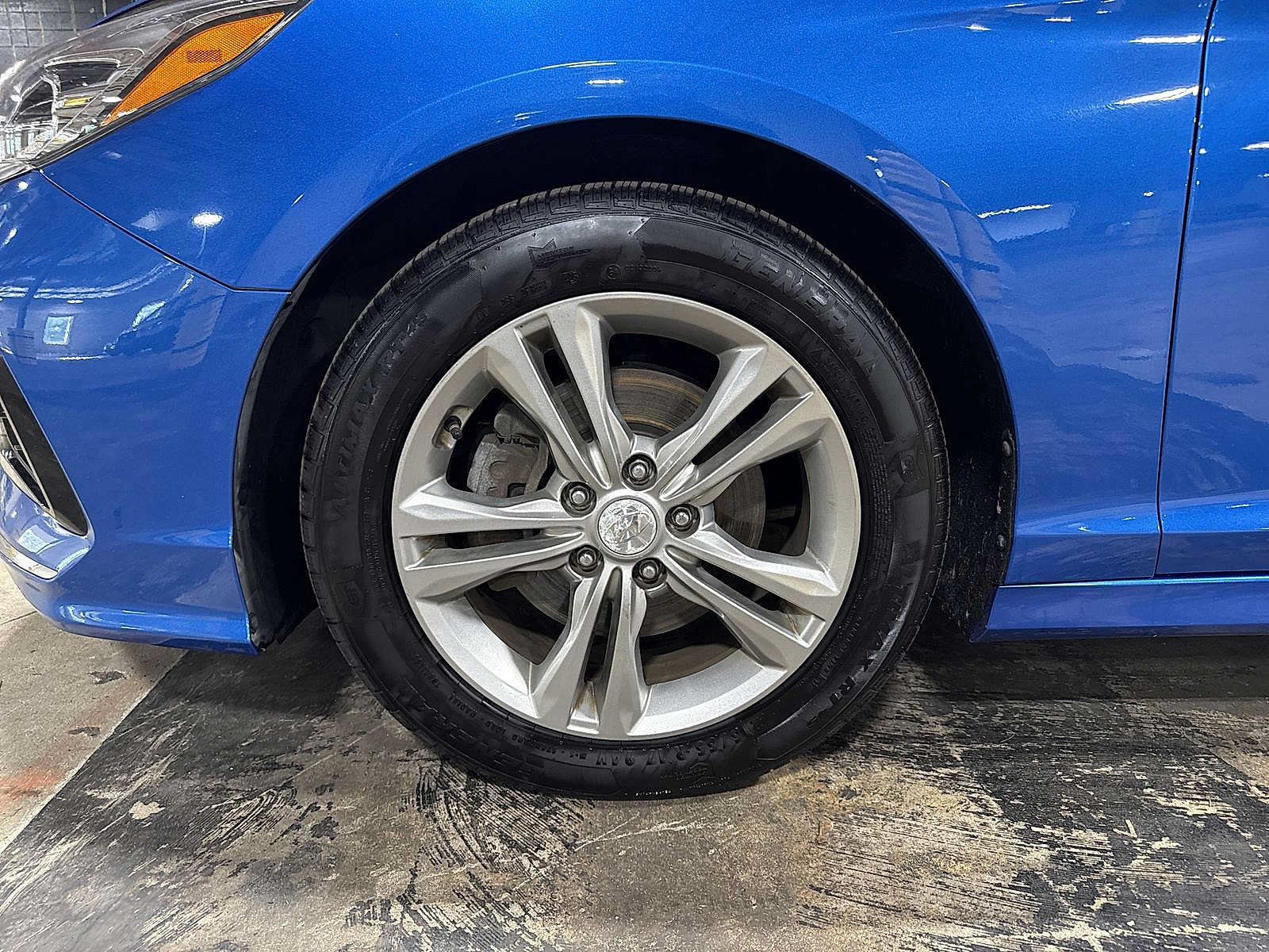 Used 2018 Hyundai Sonata Limited w/ Cargo Package FWD image 10