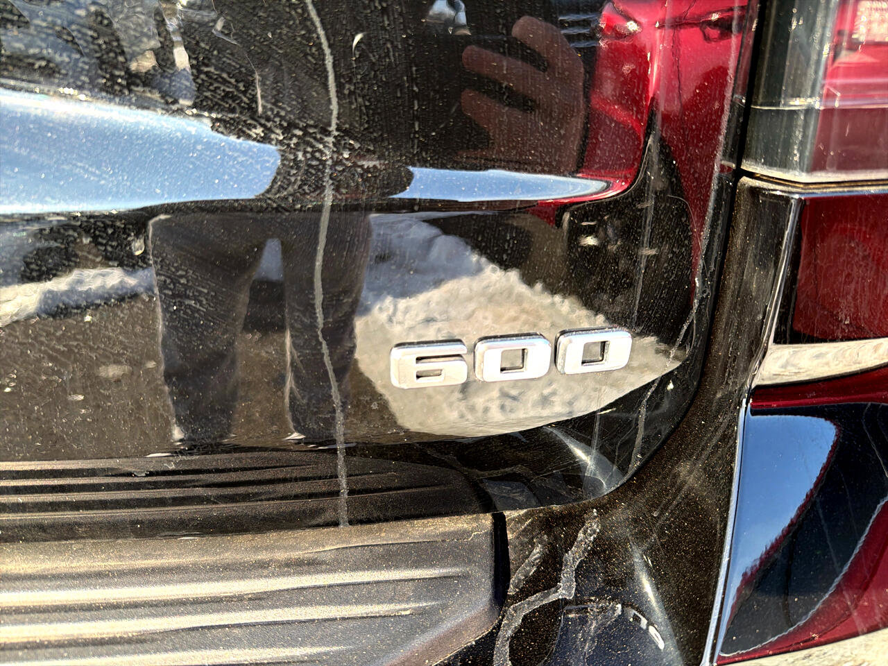 Used 2025 Cadillac Escalade ESV Sport w/ Touring Package image 8