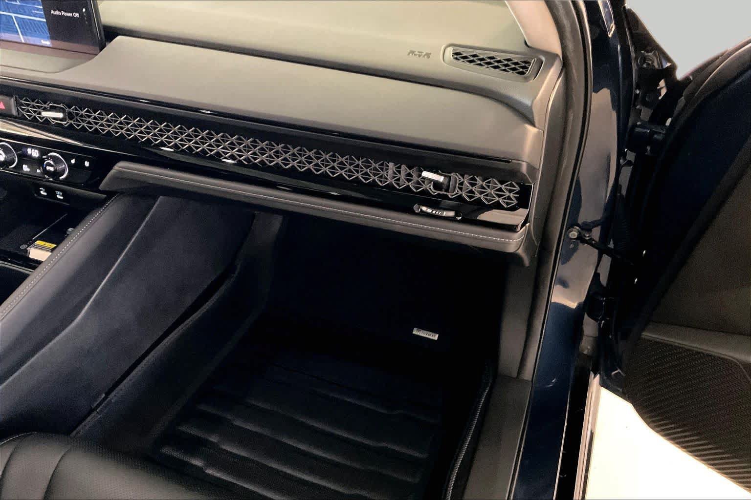 Used 2024 Honda Accord Touring image 17
