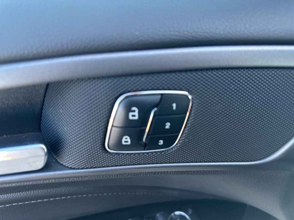 Used 2016 Ford Fusion Titanium image 8