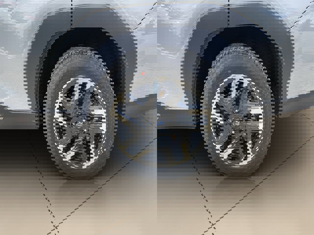 Used 2025 Subaru Forester Limited image 34