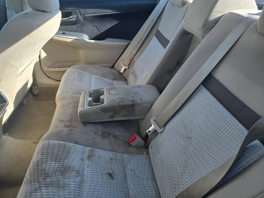 Used 2013 Toyota Camry LE FWD image 24