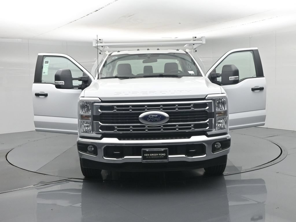 New 2026 Ford F350 XL w/ XL Chrome Package RWD image 35