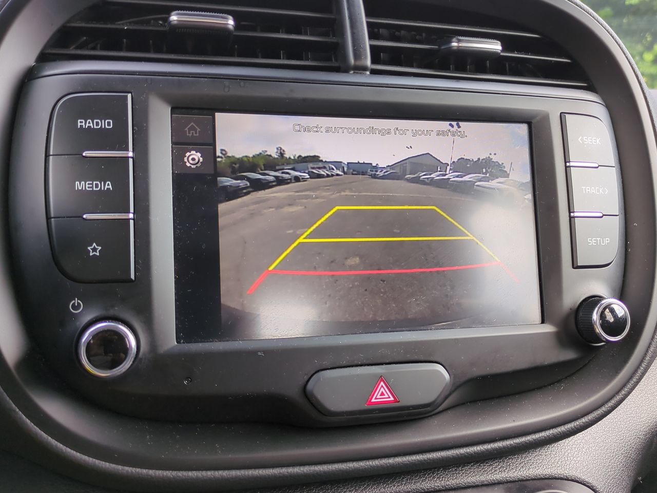 Certified 2025 Kia Soul LX w/ LX Technology Package FWD image 20