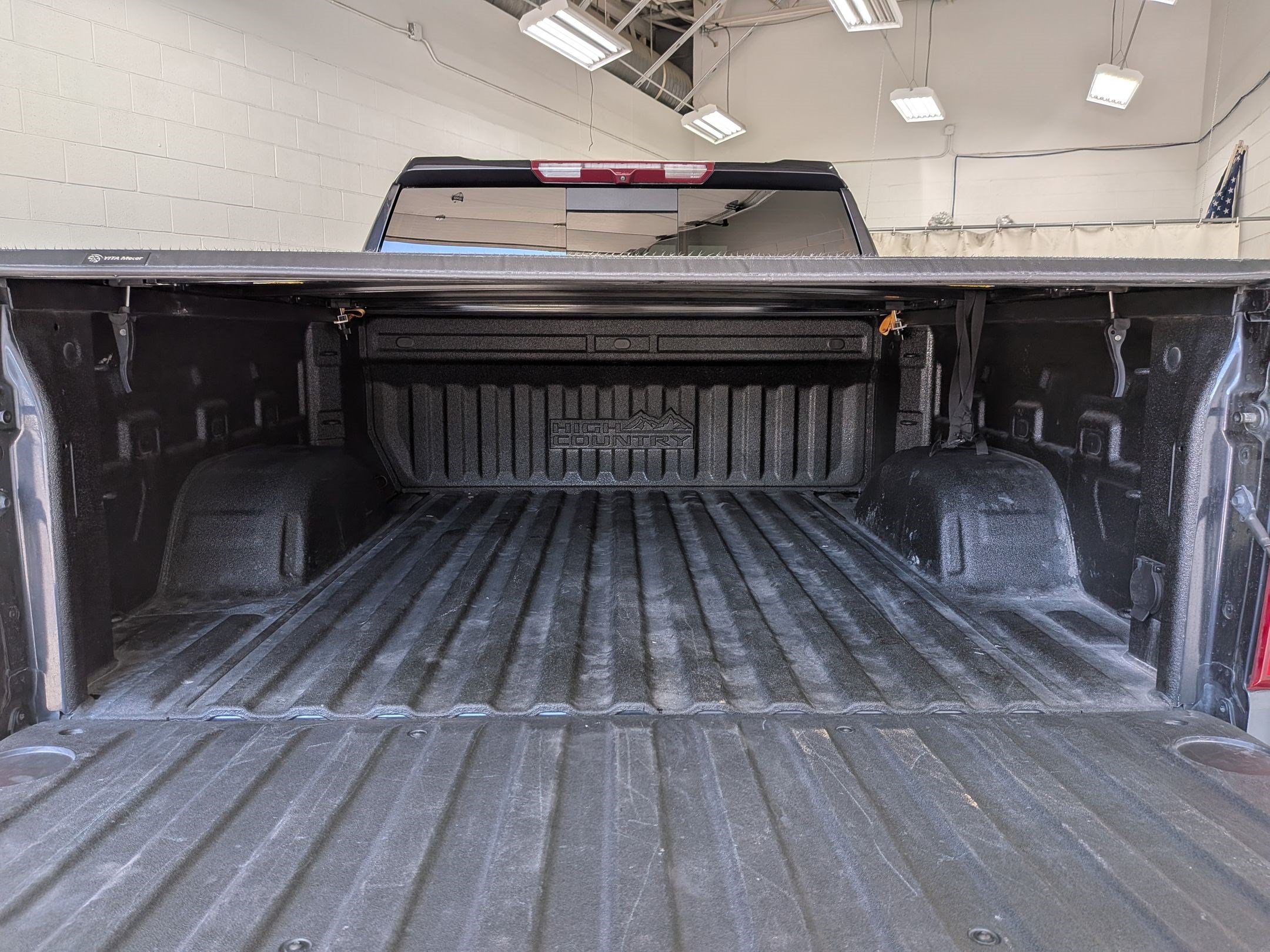 Used 2022 Chevrolet Silverado 1500 High Country RWD image 32