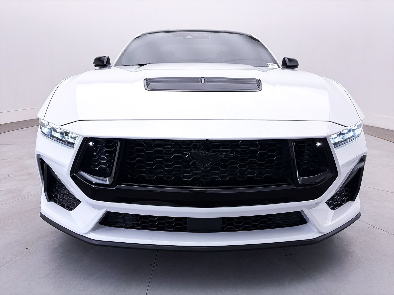 Used 2025 Ford Mustang GT Premium RWD image 15