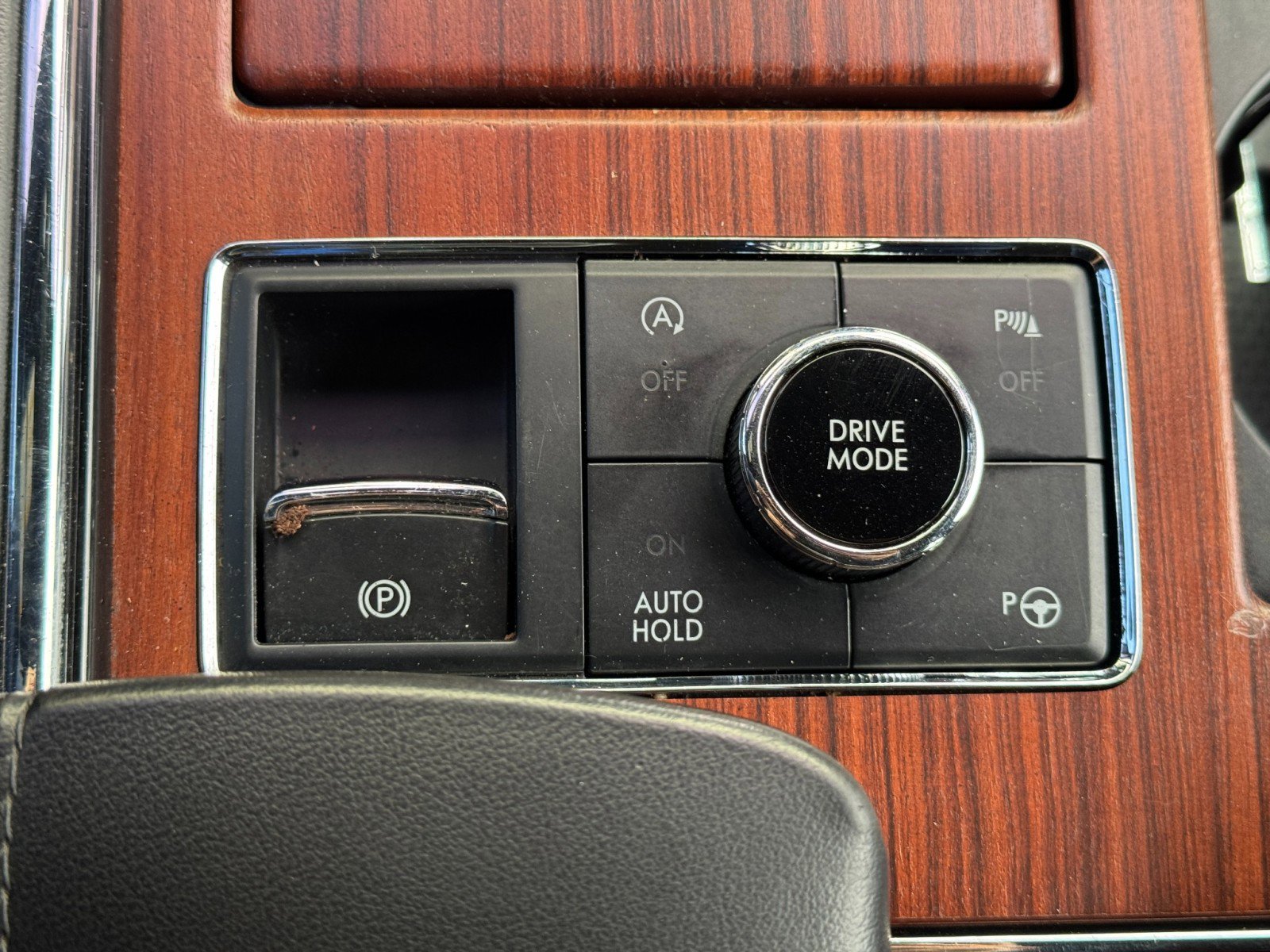 Used 2020 Lincoln Navigator L 4WD image 32