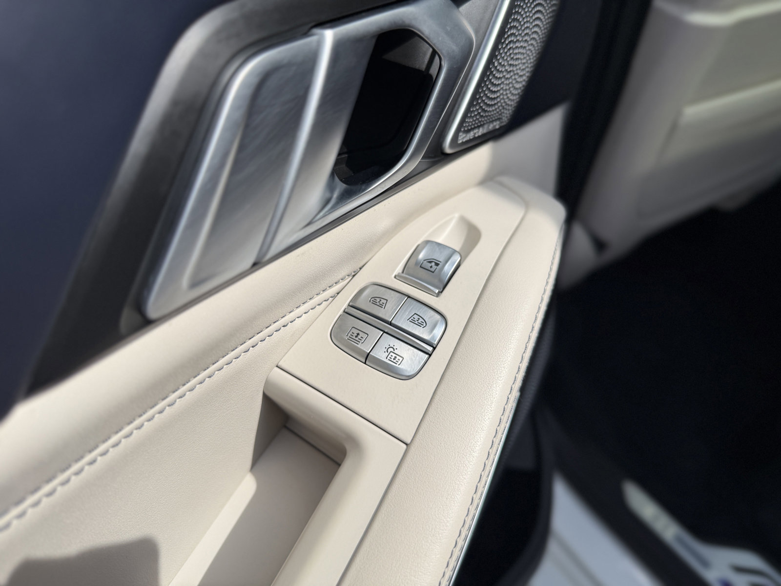 Used 2019 BMW X7 xDrive50i image 25