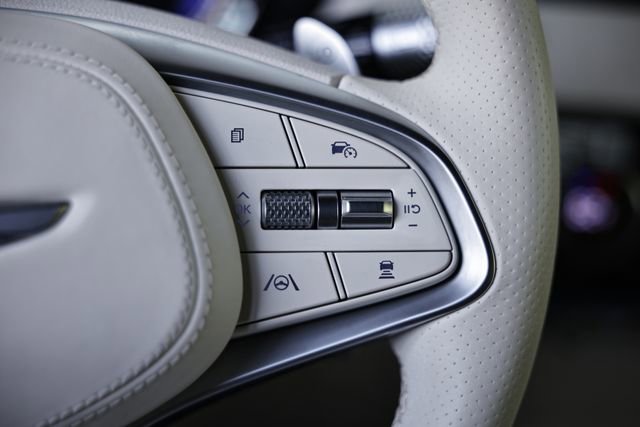 Certified 2025 Genesis Electrified GV70 w/ Prestige Package AWD/4WD image 35