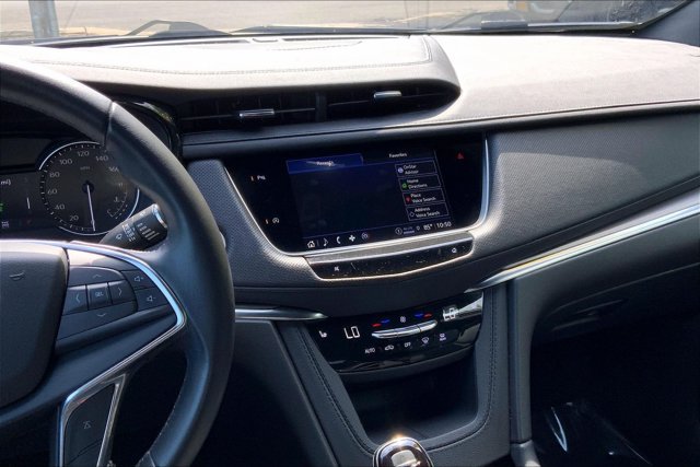 Used 2023 Cadillac XT5 Luxury AWD/4WD image 5