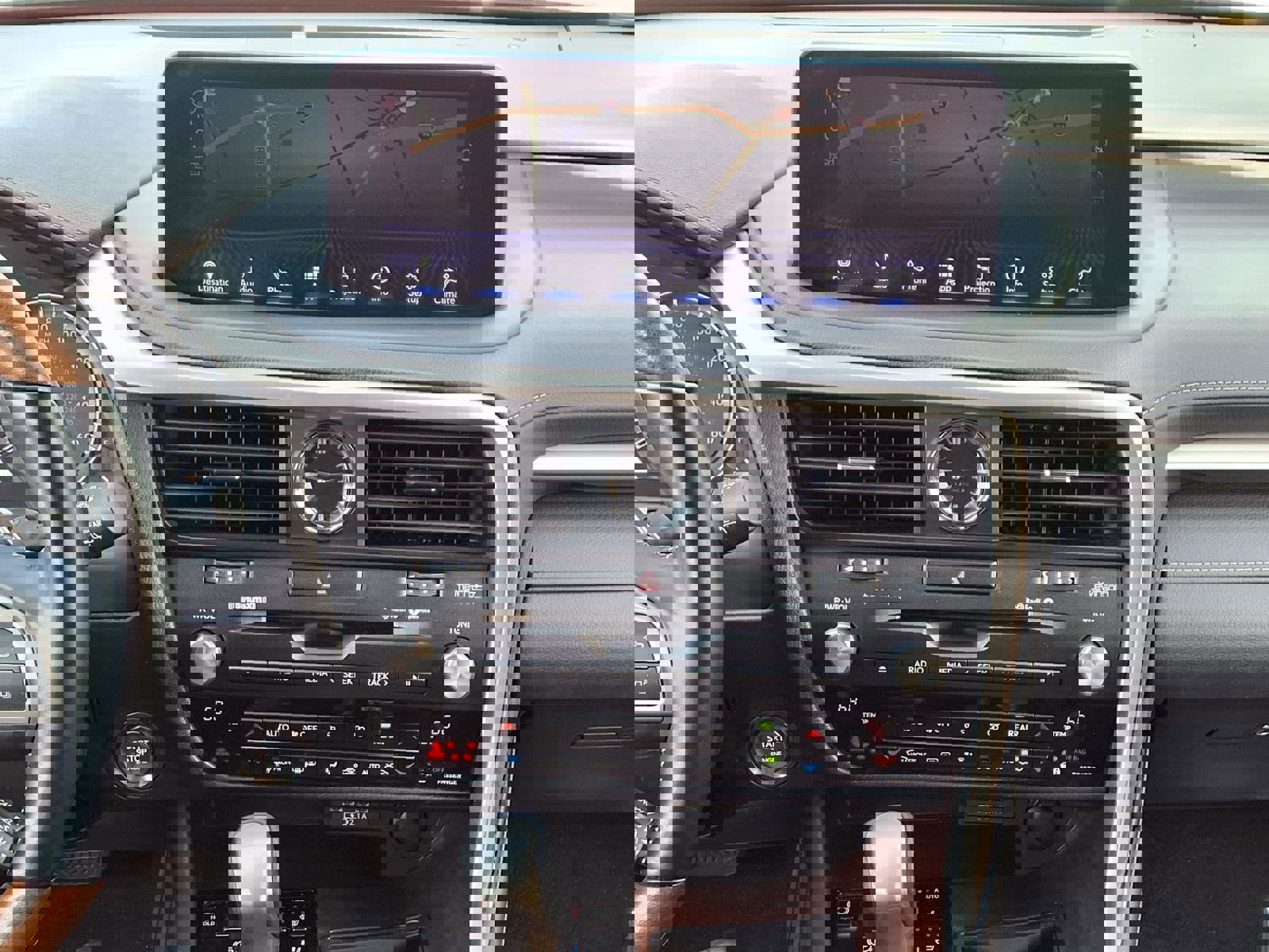 Used 2020 Lexus RX 350L Premium w/ Premium Package image 16